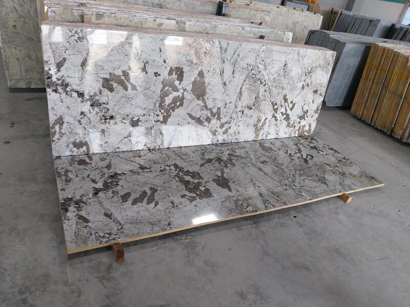 gray nuevo granite polished vertical slab